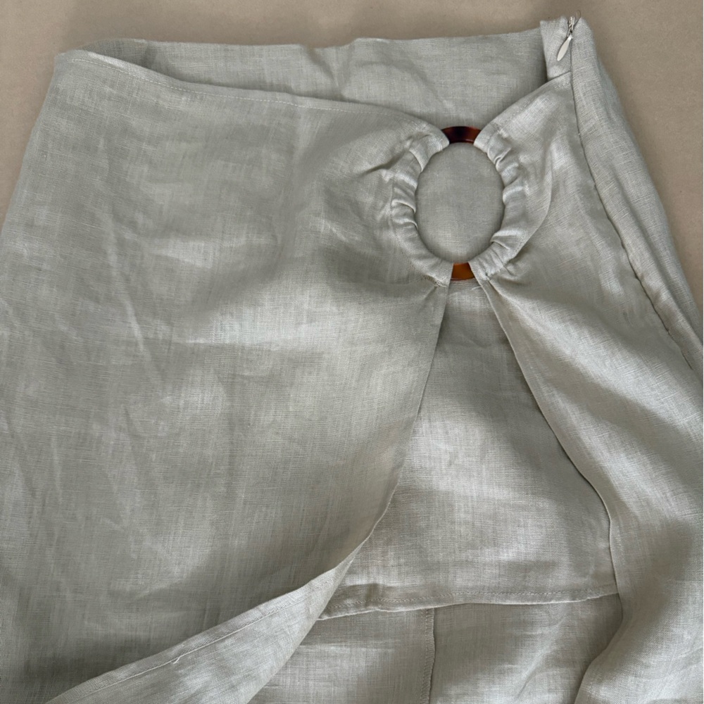 NWT/ Zara / Size XS / Elegant Beige Skirt with Ring Detail - Picture 10 of 10